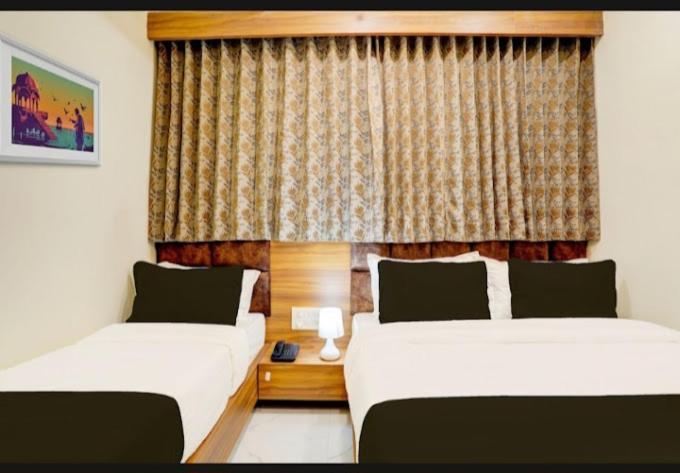 Hotel O Sun Light Ahmedabad Exteriör bild