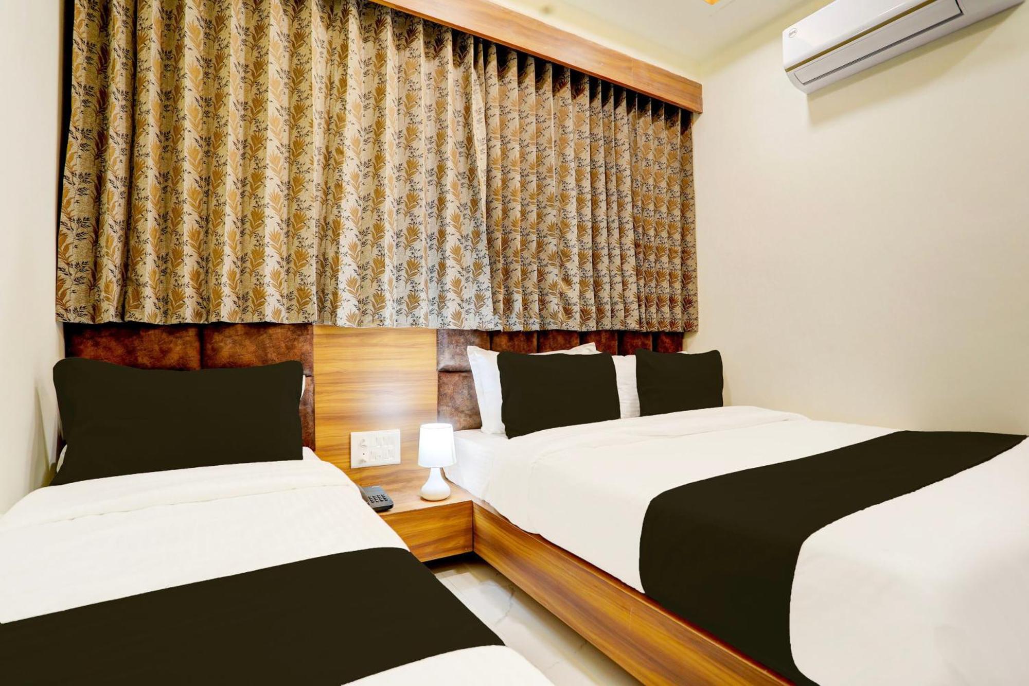 Hotel O Sun Light Ahmedabad Exteriör bild